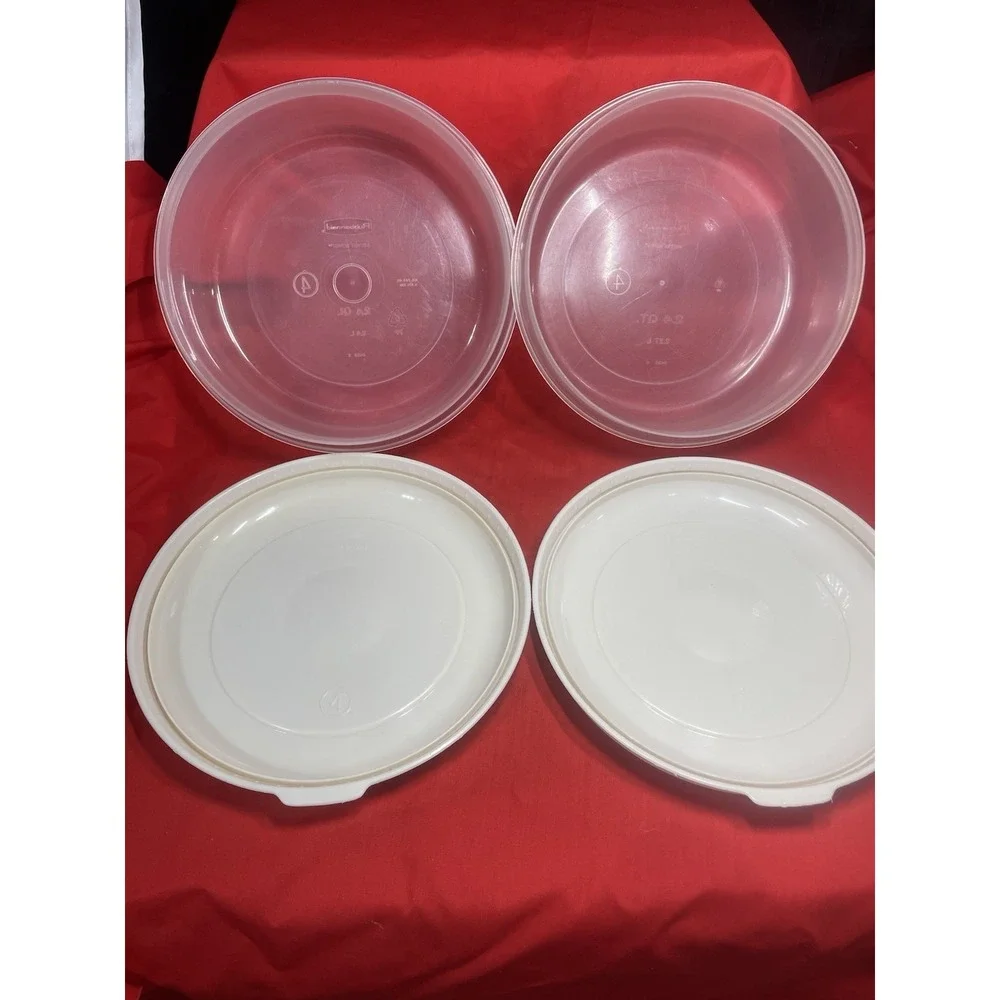 TWO Rubbermaid #4 Servin Saver Round 2.4 Qts Container Bowls w/Lids